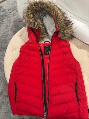 GAP Kids Red Puffer Vest with Faux-Fur Hood Trim